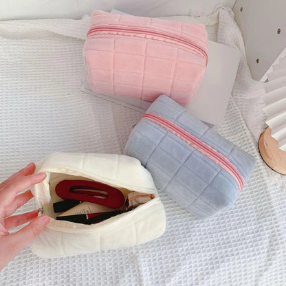 CleverCarry™ Plush Pouch – Soft Touch Cosmetic & Jewelry Bag