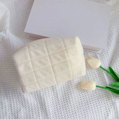 CleverCarry™ Plush Pouch – Soft Touch Cosmetic & Jewelry Bag